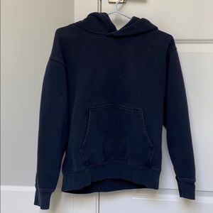Aritzia hoodie size small